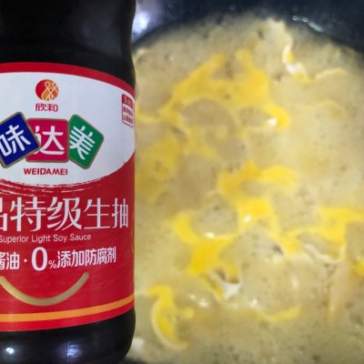 朋友一来就做鸡蛋青菜酸汤面，吃得皆大欢喜好回家